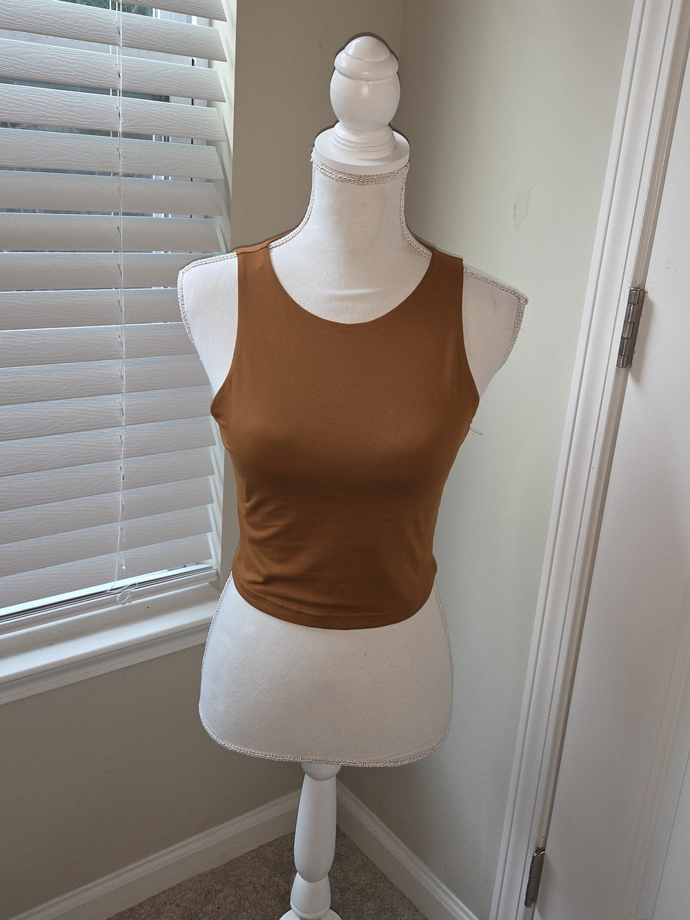 ReoRia Brown Cropped Tank Top